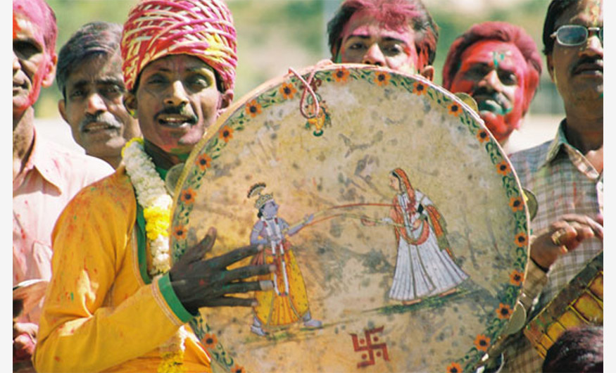 qamar-bharoocha-bana-karachi-art-directory
